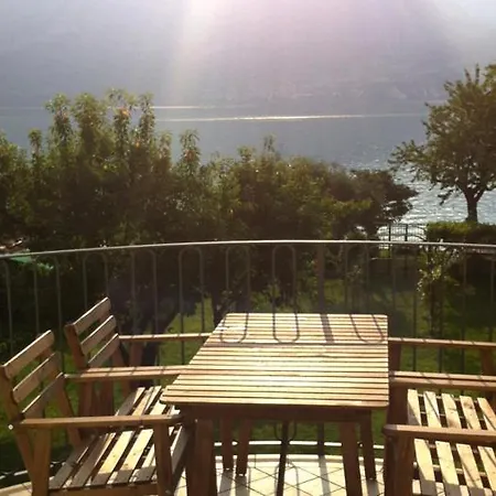 Apartment Amici Guzzi Panorama Landhaus