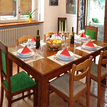 Apartment Amici Guzzi Panorama Landhaus